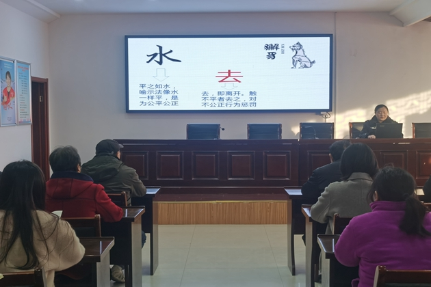 12月8日，高桥社区新时代文明实践站开展“宪法进社区  普法润民心”主题讲座2.png