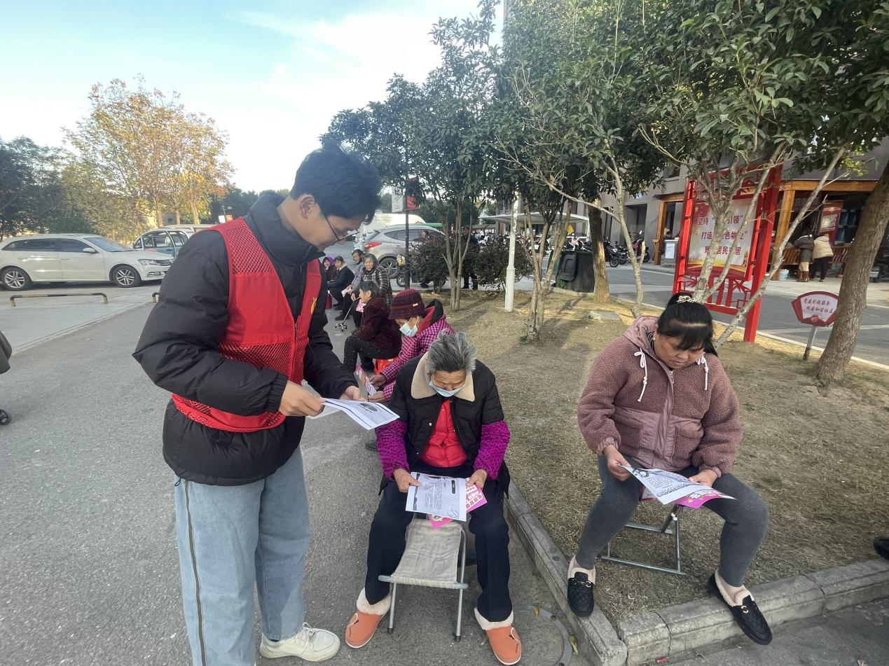 12月8日，菱溪社区新时代文明实践站开展“节约用水一点一滴 珍惜粮食一颗一粒”——“厉行节约 反对浪费”主题宣传活动2.png