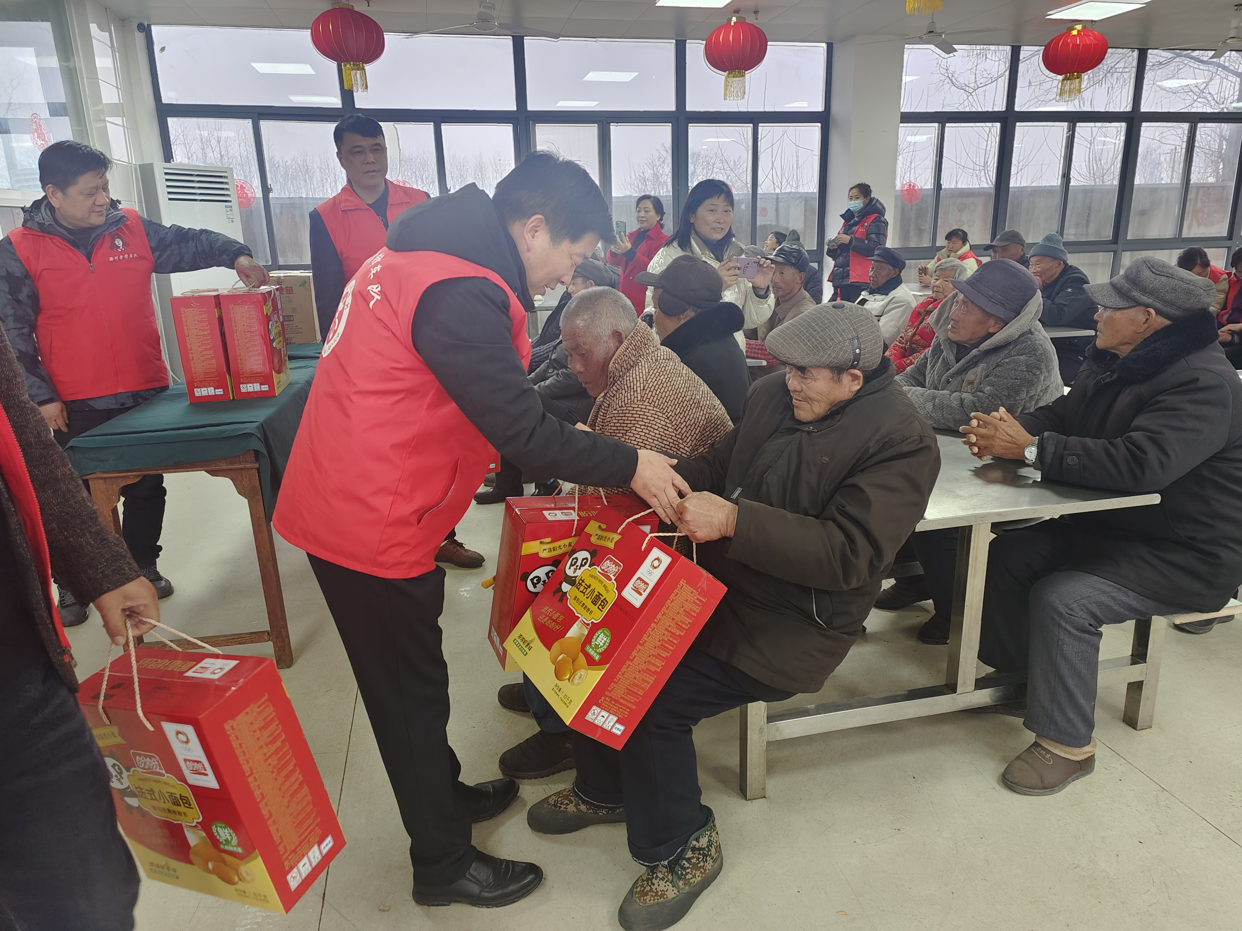 3月4日，城郊社区新时代文明实践站开展“学习雷锋精神 传承榜样力量”雷锋纪念日主题活动2.png