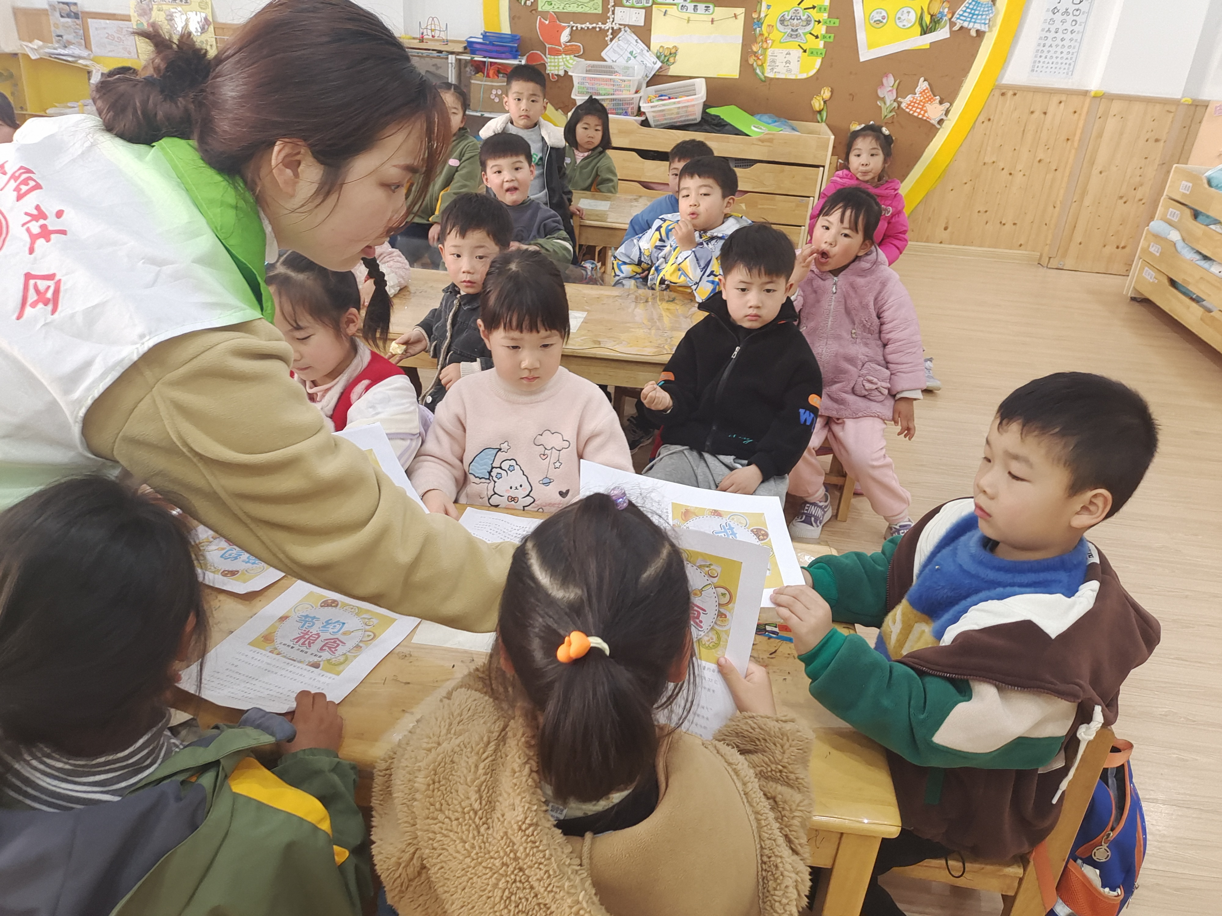 4月8日，滁阳社区新时代文明实践站开展“节约粮食是美德 不惜粮食当自悔”主题活动2.png