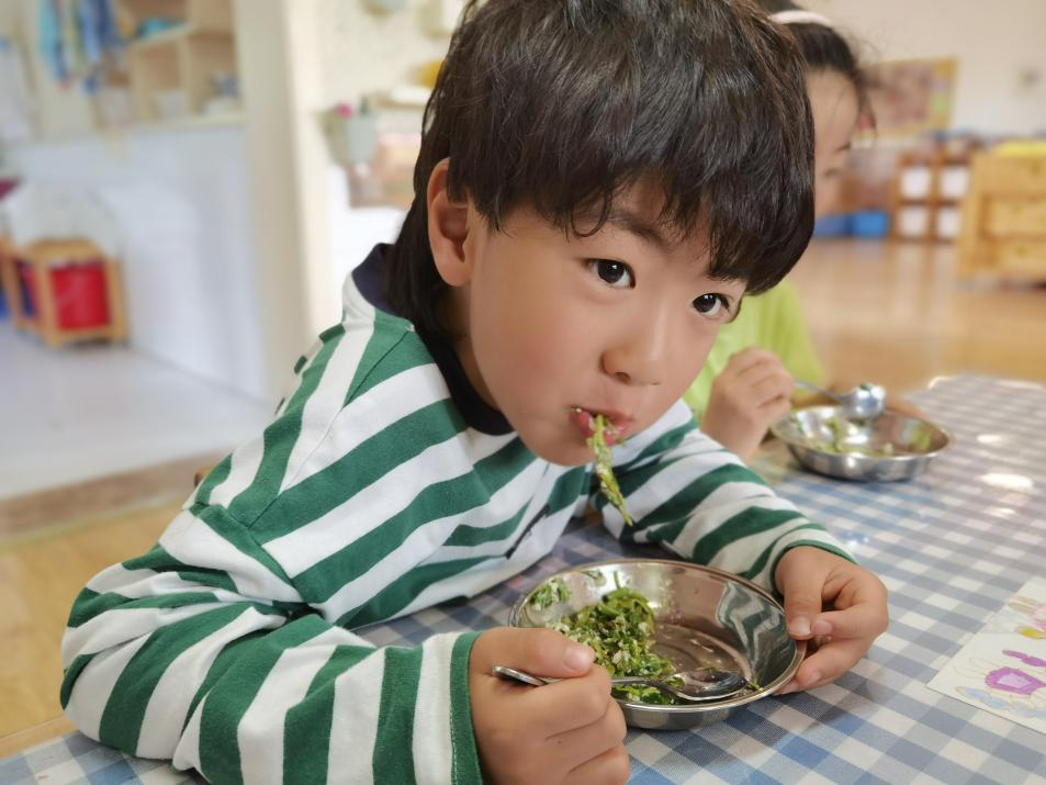 4月18日，滁州市实验幼儿园：雨生百谷 且与春行.png